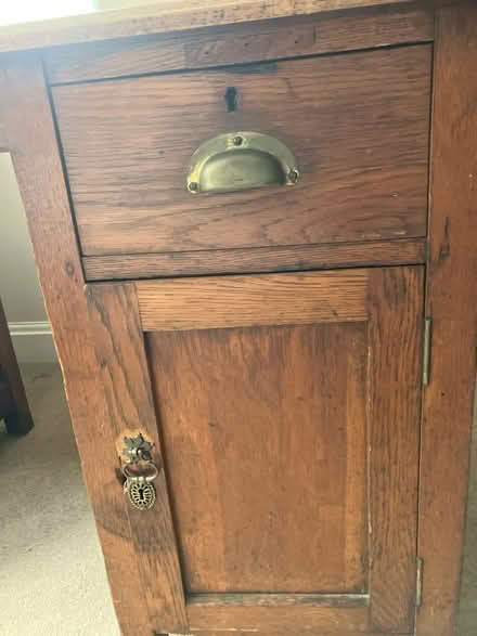 Photo of free Desk (Winchester SO22) #3