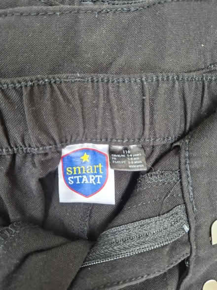 Photo of free Black school shorts 5-6yo (Tilehurst RG30) #2