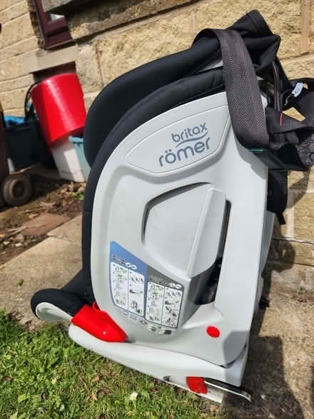 Photo of free Britax romer child car seat (Walkley S10) #2