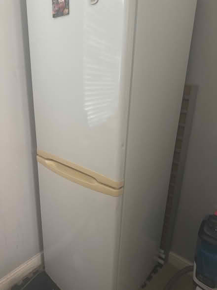 Photo of free working Hoover Fridge (CM12) #1