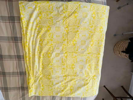 Photo of free Duvet cover king size yellow (Farnham GU9) #1