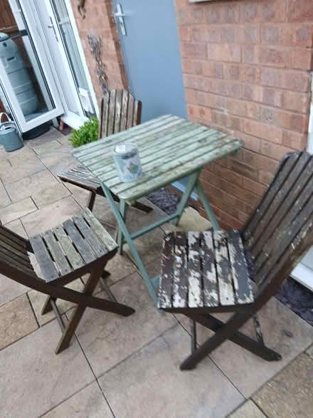 Photo of free Garden table and chairs (Oakenshaw B98) #2