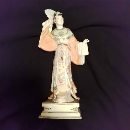 Photo of free Japanese Geisha Statue (Uplands / Riverside) #1