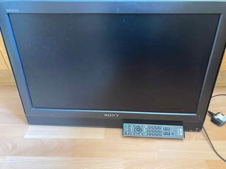 Photo of free Sony tv (East Grinstead RH19) #1