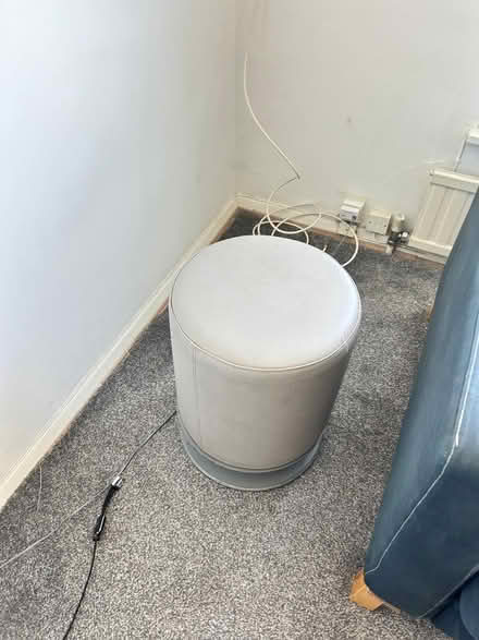 Photo of free round side stool (Osterley, London TW7) #2