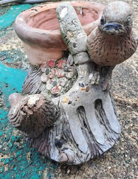 Photo of free Decorative plant pot (Harefield SO19) #2