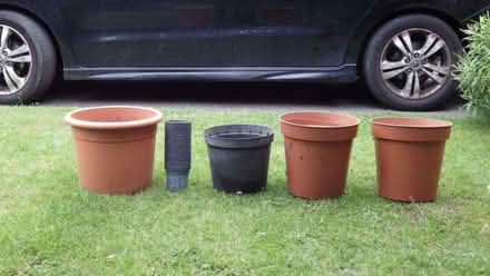 Photo of free A collection of plastic flower pots (Little Chalfont HP6) #1