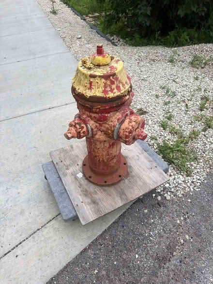 Photo of free Fire hydrant (Mundelein IL) #1