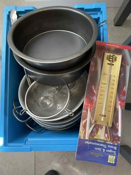 Photo of free Mixed Kitchen Items - uni students? (Pinner HA5) #3