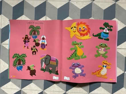 Photo of free Hana beads booklet and boards (Bicknacre CM3) #3