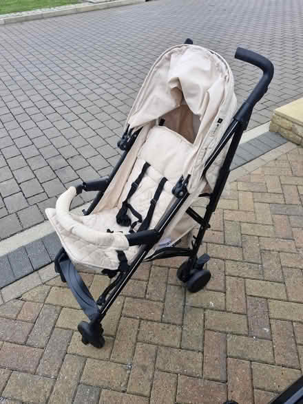 Photo of free Baby stroller (Sg156se) #2