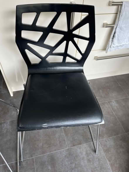 Photo of free Dining table and chairs (Meadowhead S8) #4