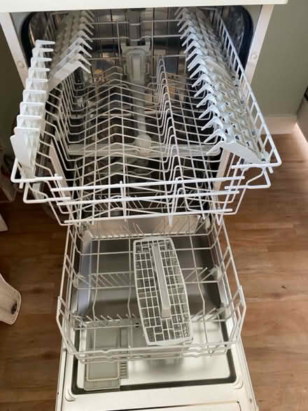 Photo of free Beko slim dishwasher DE2431FW (Maidstone ME158) #4