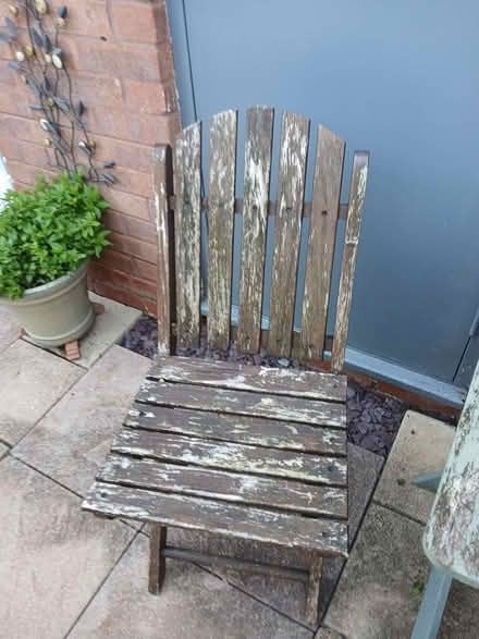 Photo of free Garden table and chairs (Oakenshaw B98) #1