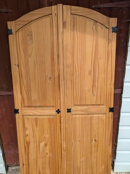Photo of free Wardrobe and 2x chest of drawers (Sidley TN39) #3