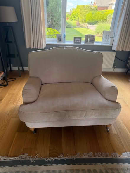 Photo of free Laura Ashley Pink Love Seat (Chipstead TN13) #1
