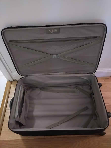 Photo of free Large suitcase (Kennington, SE11) #3