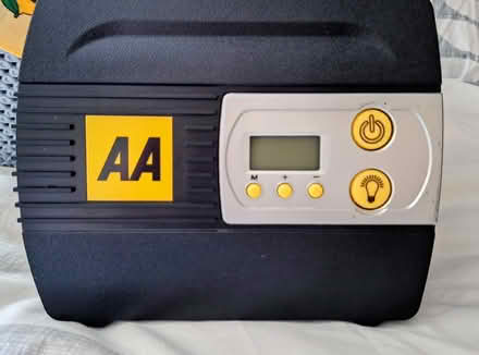 Photo of free AA 12V Digital Car Tyre Inflator / Air Compresso (Broomridge FK7) #1
