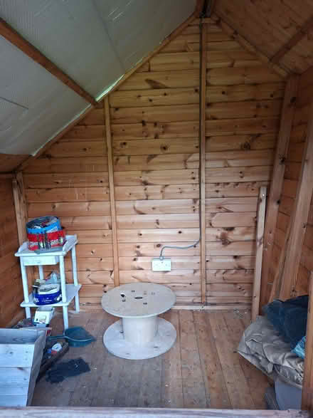 Photo of free Summer house/wendy house. (Bearton SG5) #4