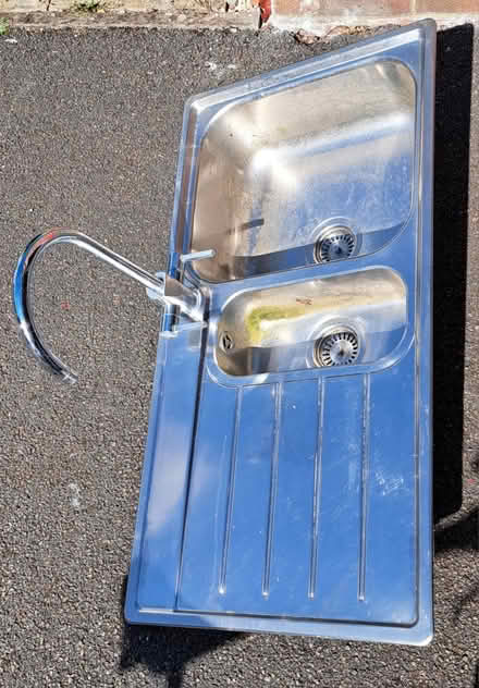 Photo of free Kitchen sink (OX14 off Colwell Drive) #1