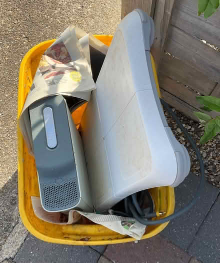 Photo of free Original Nintendo wi (West Worthing BN14) #1