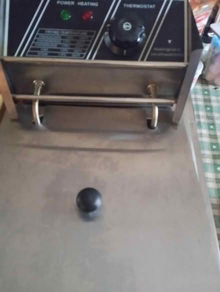 Photo of free Deep fat (fryer Electric) (wellingborough NN8) #3
