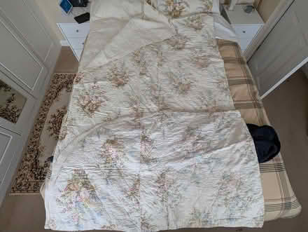 Photo of free Bedspread (old type) for double bed (Farnham GU9) #1