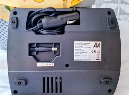 Photo of free AA 12V Digital Car Tyre Inflator / Air Compresso (Broomridge FK7) #2