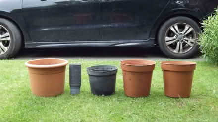 Photo of free A collection of plastic flower pots (Little Chalfont HP6) #2