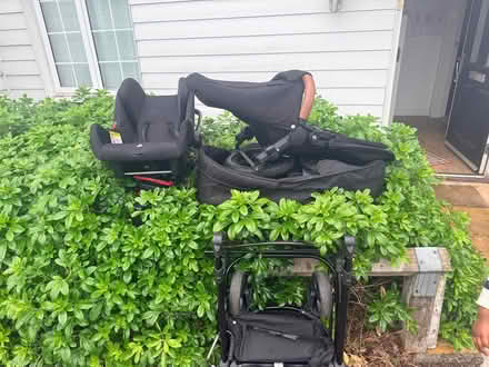Photo of free Ickle Bubba Travel System (CM12) #4