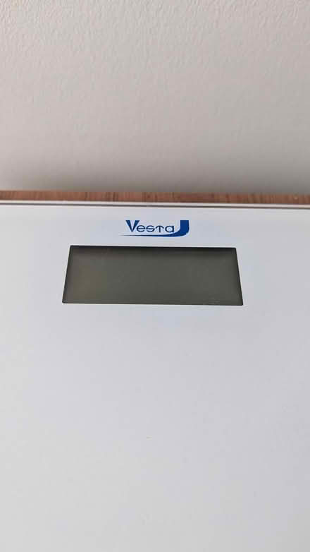 Photo of free Bathroom scale (glass, untested) (Heeley S2) #2