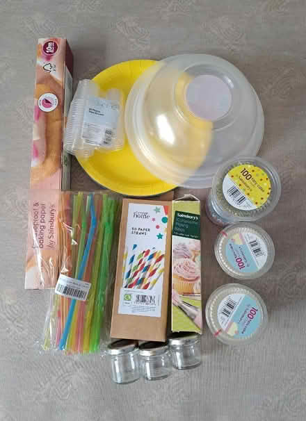 Photo of free Straws / cake cases / paper plates etc (ONE LOT) (Harefield SO19) #1