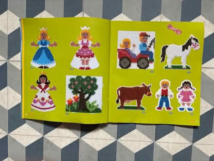 Photo of free Hana beads booklet and boards (Bicknacre CM3) #2