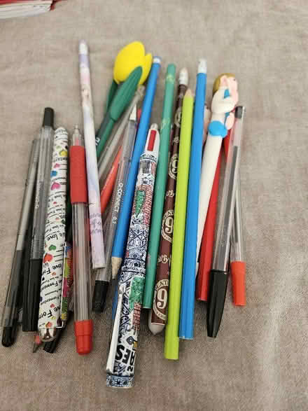 Photo of free Pens and pencils (Littlemore OX4) #1