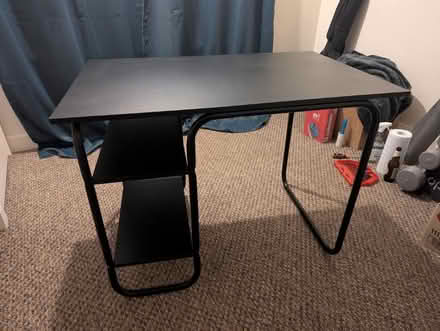 Photo of free Computer Desk (CV3) #1
