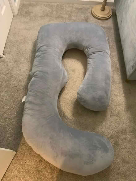 Photo of free Full body maternity pillow (Montgomery Village, MD) #1