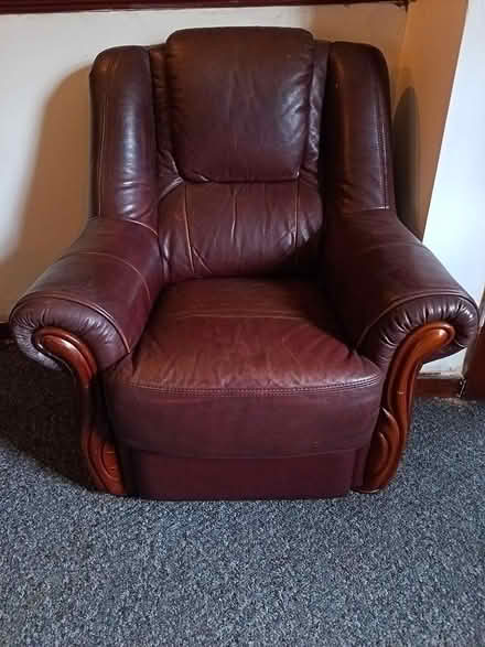 Photo of free 3 piece suite (Newton, Hyde) #2