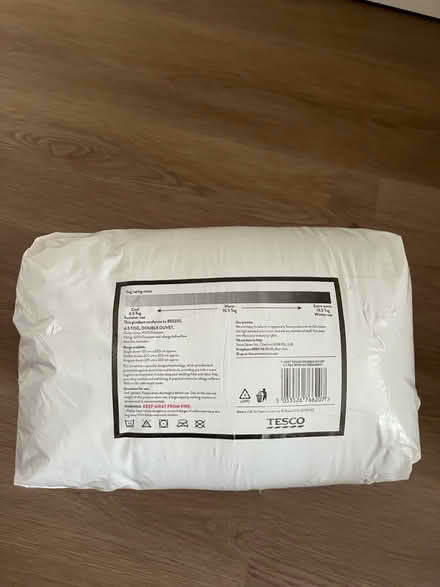 Photo of free Duvet: double. 4.5 tog (W13) #2