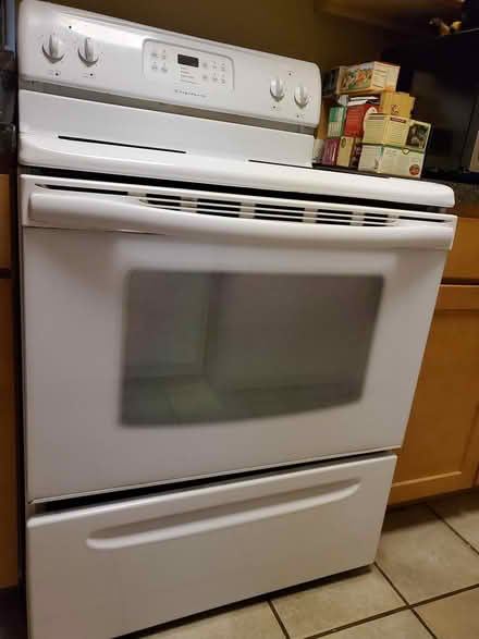 Photo of free stove/oven (Gunbarrel) #1