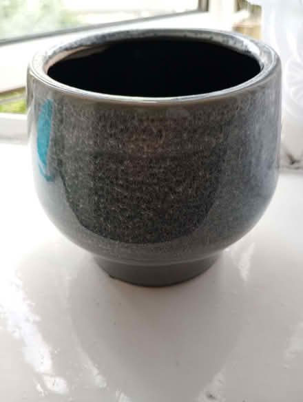 Photo of free Plant pot (North Kensington W10) #1