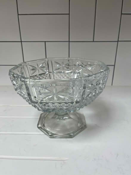 Photo of free pressed glass pedestal bowl (W13) #1