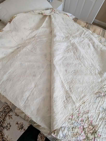 Photo of free Bedspread (old type) for double bed (Farnham GU9) #3
