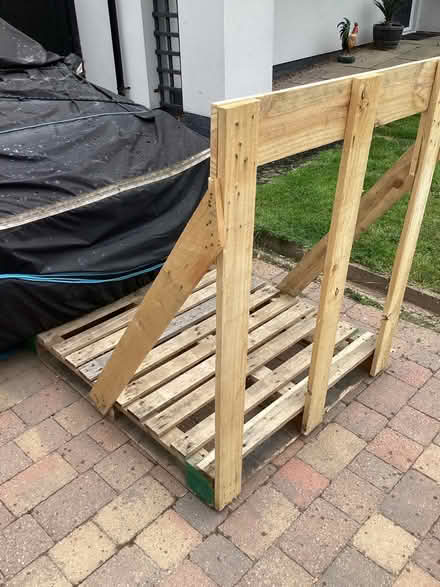 Photo of free Wooden pallet with side support (Yockleton shrewsbury) #1