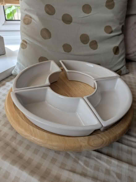 Photo of free Lazy Susan rotating serving dishes (Wincheap CT1) #1
