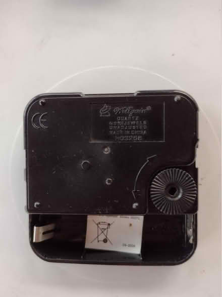 Photo of free Wall clock, spares/repair (Horsell GU21) #4