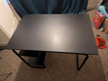 Photo of free Computer Desk (CV3) #2