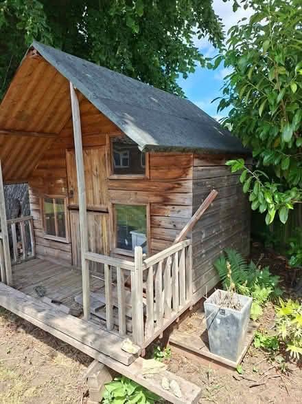 Photo of free Summer house/wendy house. (Bearton SG5) #3