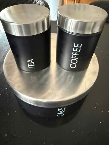 Photo of free 3 tins: cake, tea & coffee (Great Hollands RG40) #1