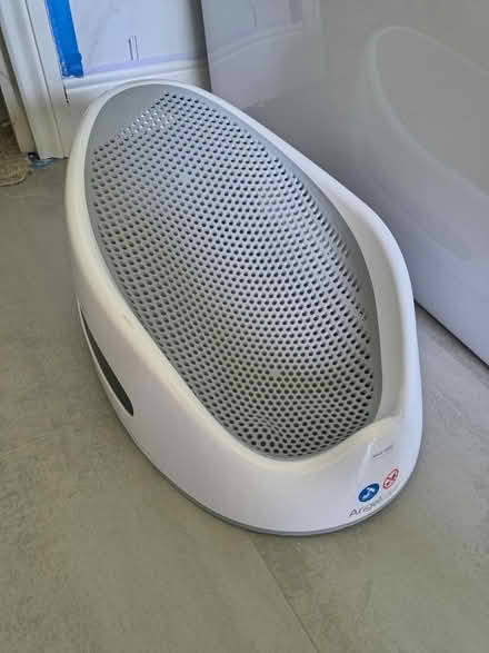 Photo of free Baby bath seat (St. Leonards TN37 6) #1