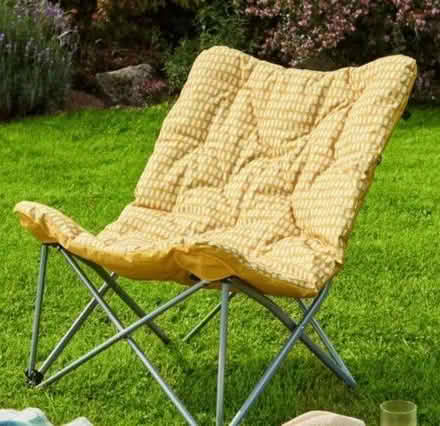 Photo of free Garden chair, folds away for storage or transport (Henley-on-Thames RG9) #1